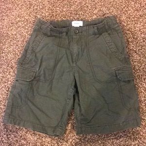 Boys shorts. Size 10. Old navy. Green.